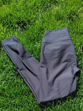 Black Peloton leggings